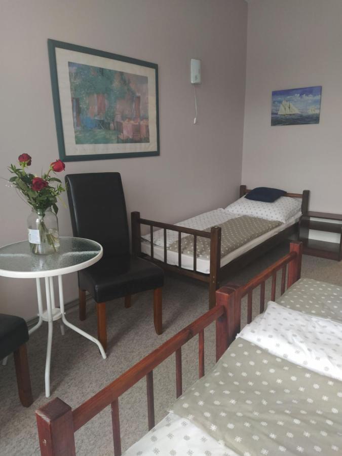 Hotel Koruna Penzion Teplice nad Metuji Ngoại thất bức ảnh